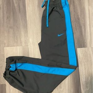 Nike Men’s Drawstring Pants Size Medium